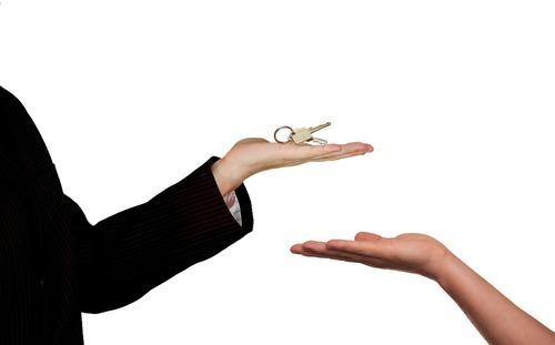 real-estate-g5c09c4349_1920.jpg